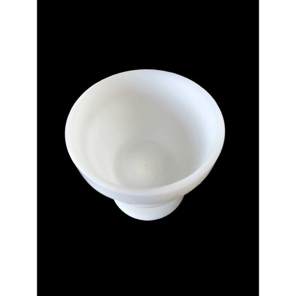 Vintage Anchor Hocking MILK GLASS Grape Pattern Footed Dish - Picture 6 of 6